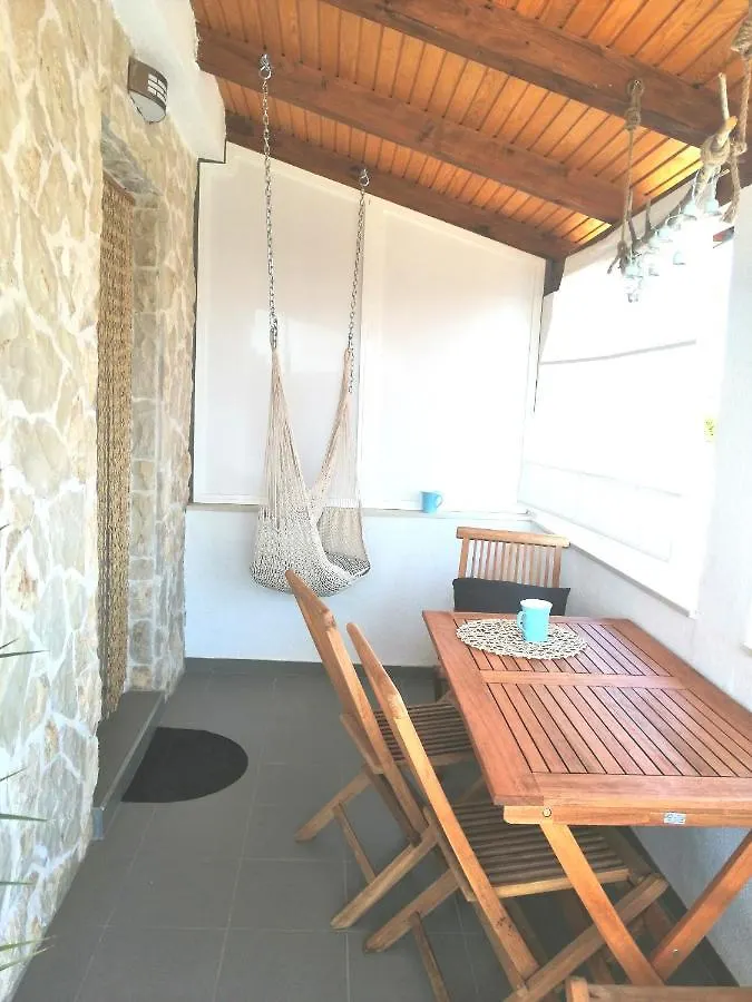 Villa Skalinada Vir 0*,