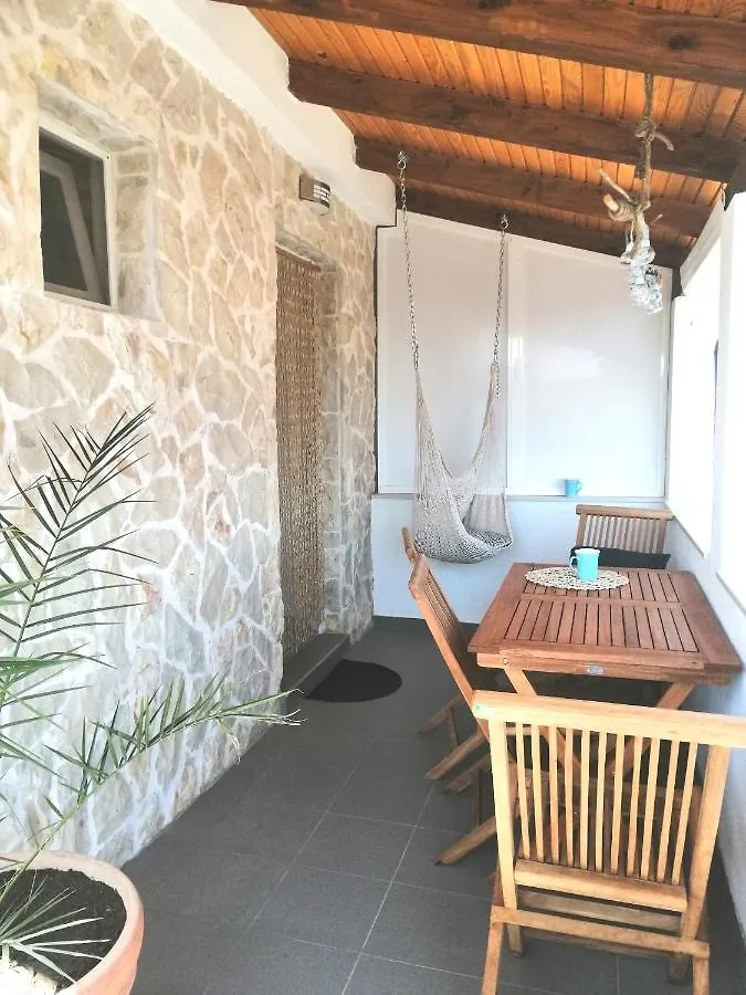 Villa Skalinada Vir 0*,  Croazia
